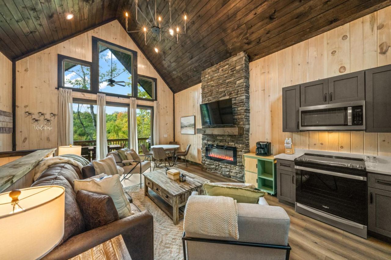 Cozy Cove Retreat W Lake View Hot Tub Firepit Дэндридж Экстерьер фото
