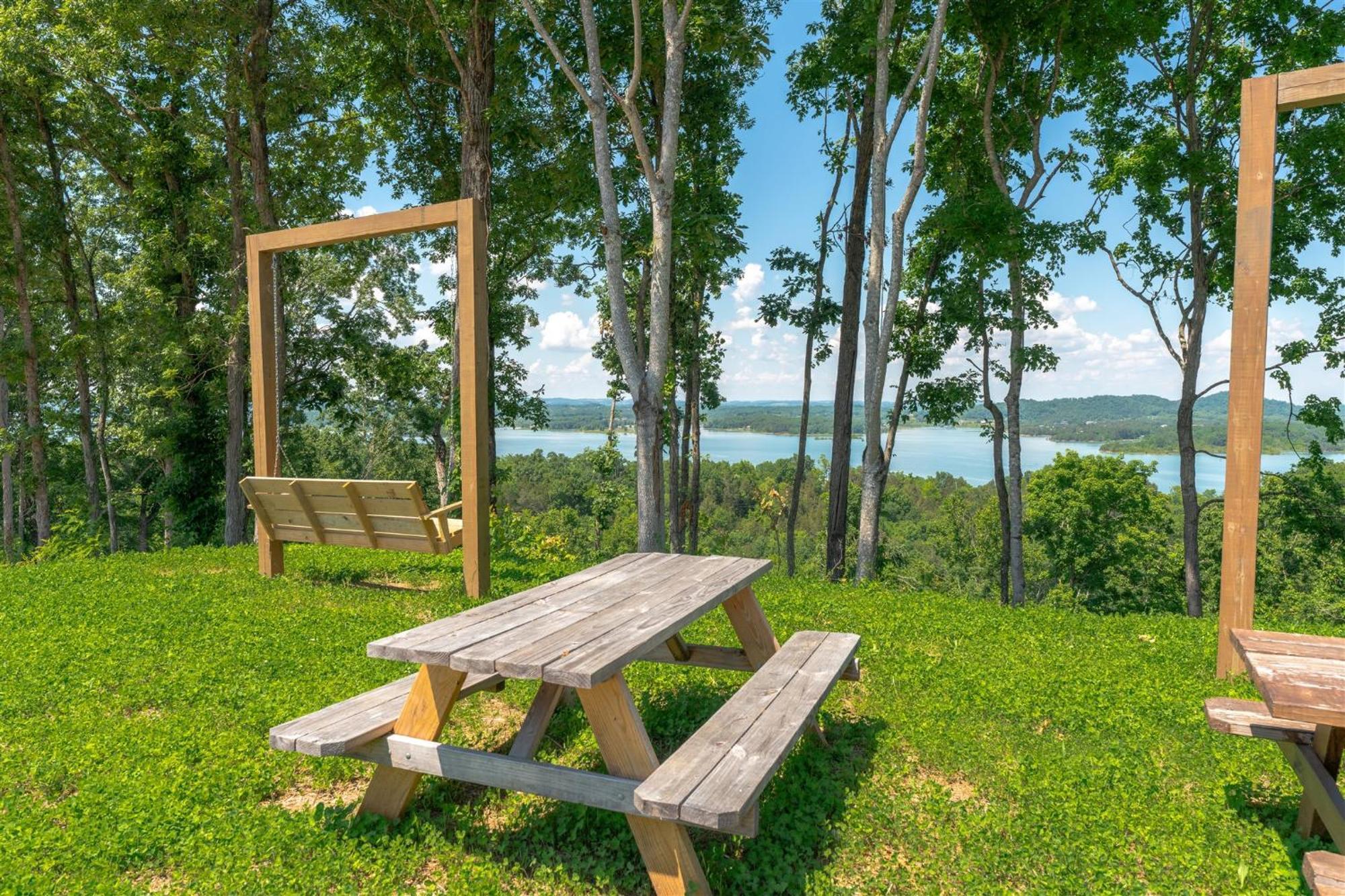 Cozy Cove Retreat W Lake View Hot Tub Firepit Дэндридж Экстерьер фото